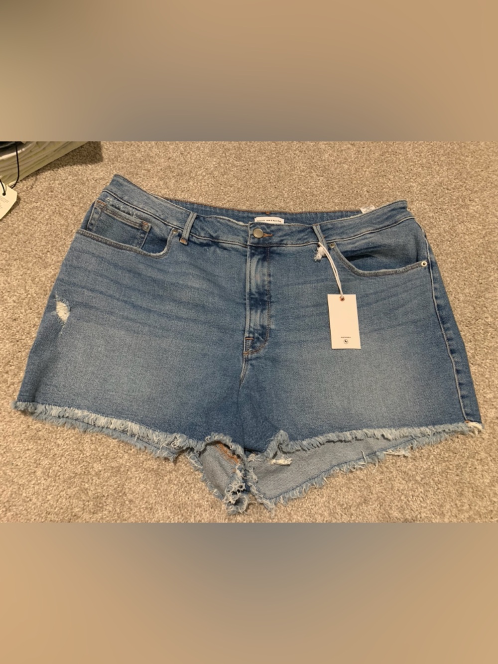 Good American Cut Off Gap Proof Tummy Tech Denim Jean Shorts Plus Size 28 NWT